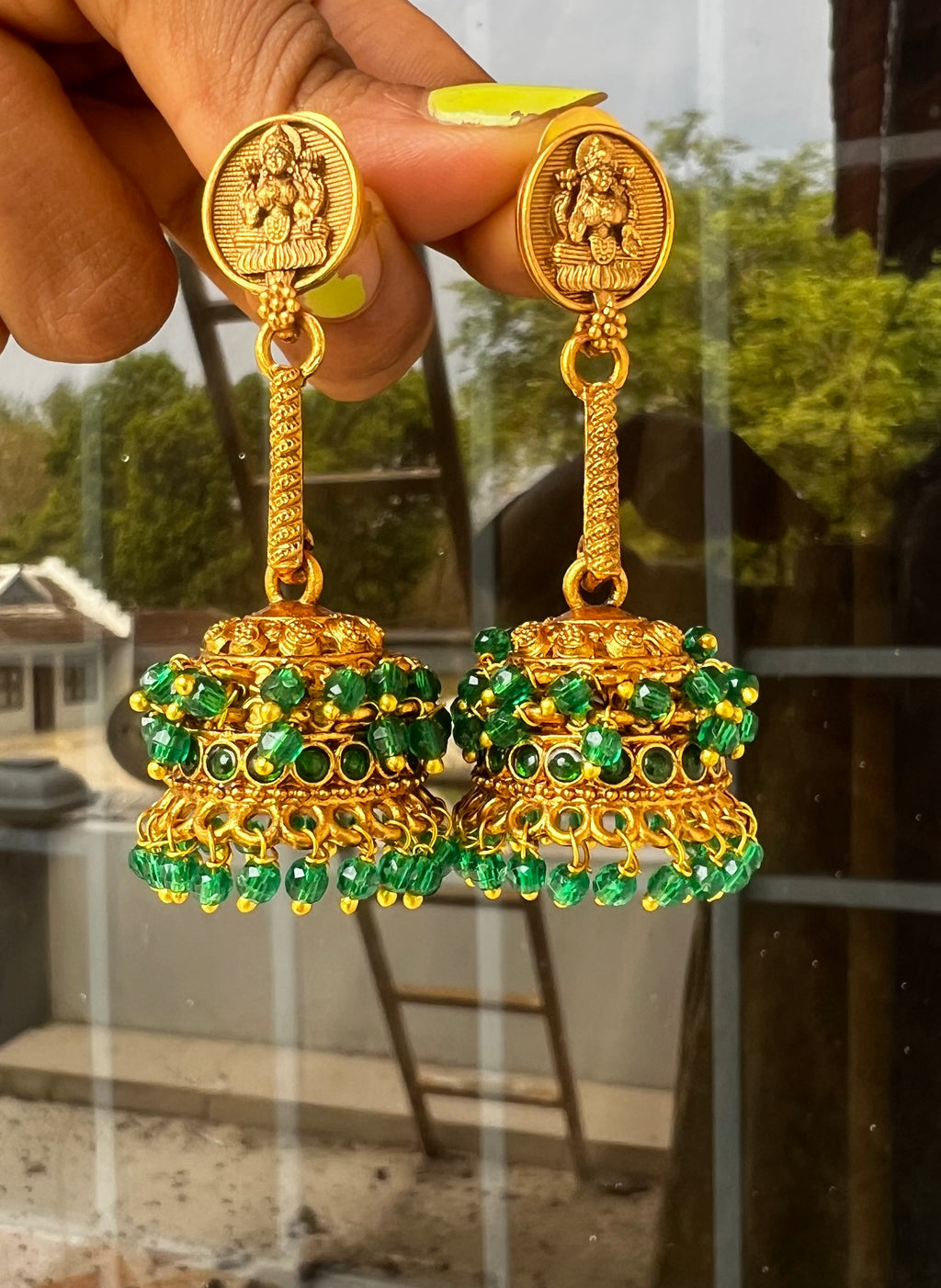 Dangling dome jhumka ER1076