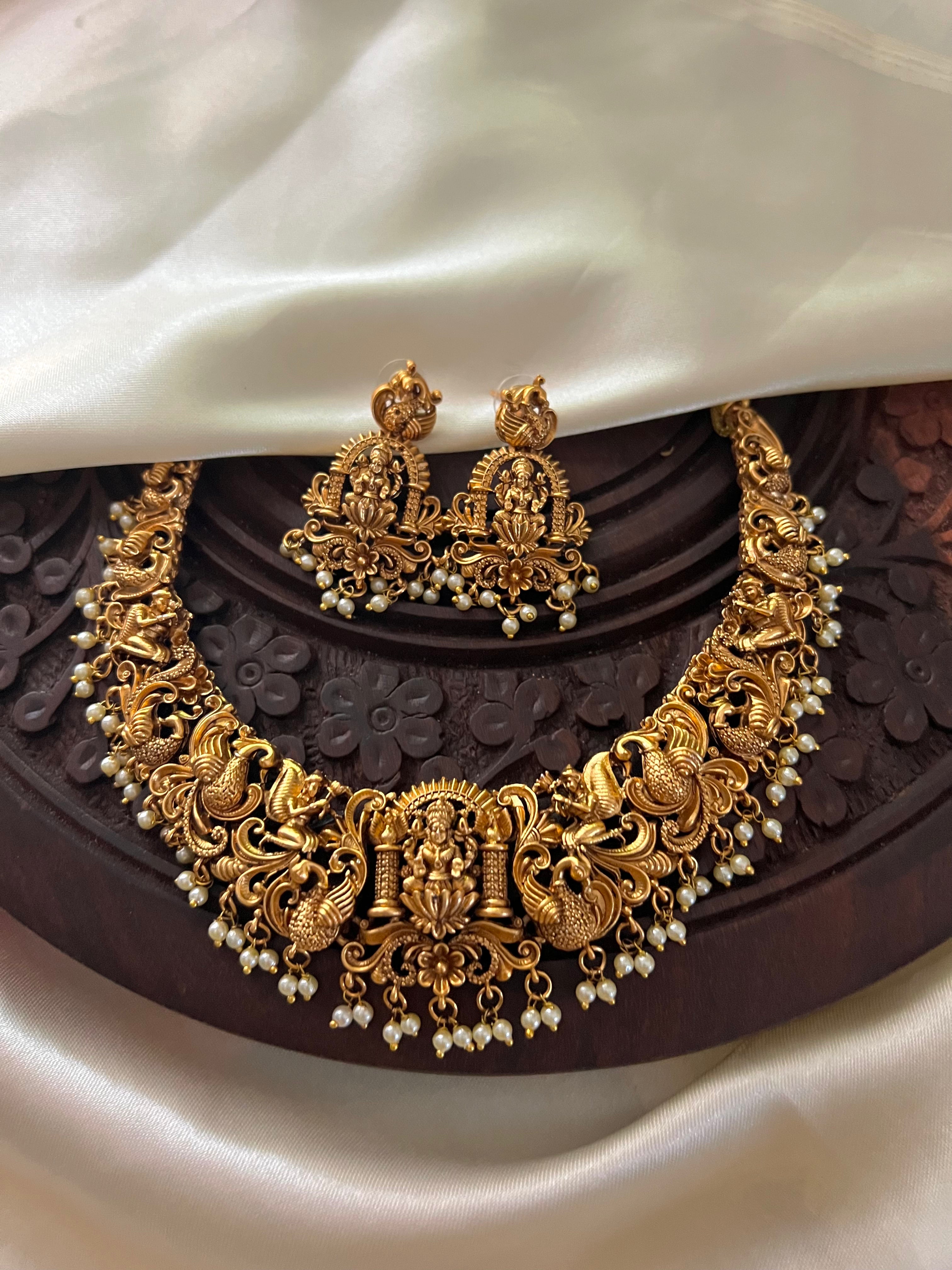 Premium Peacock pearl necklace NK2047