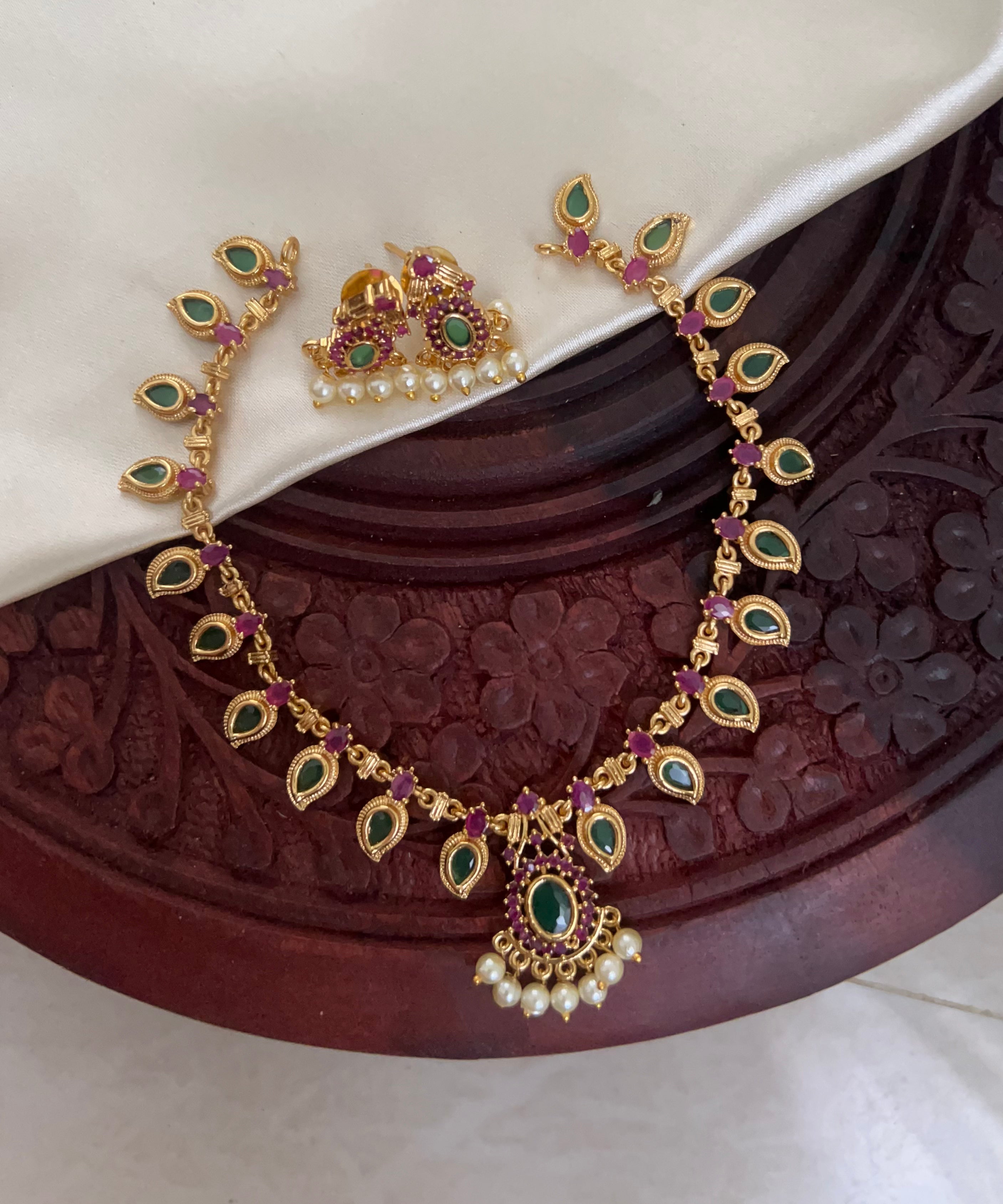 Stone beaded palak necklace NK1052