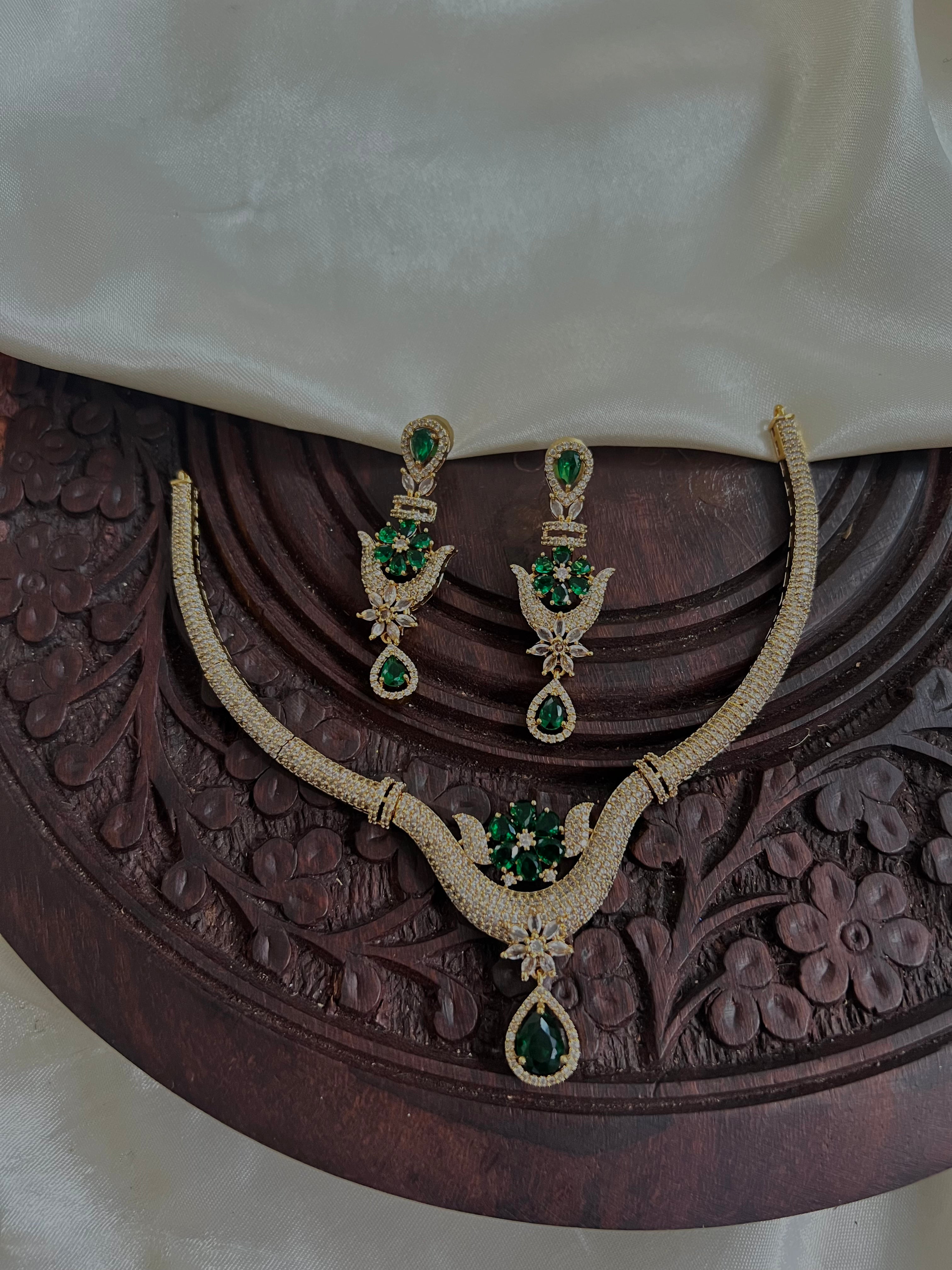 Ad stone and Green victorian Necklace Nk2056