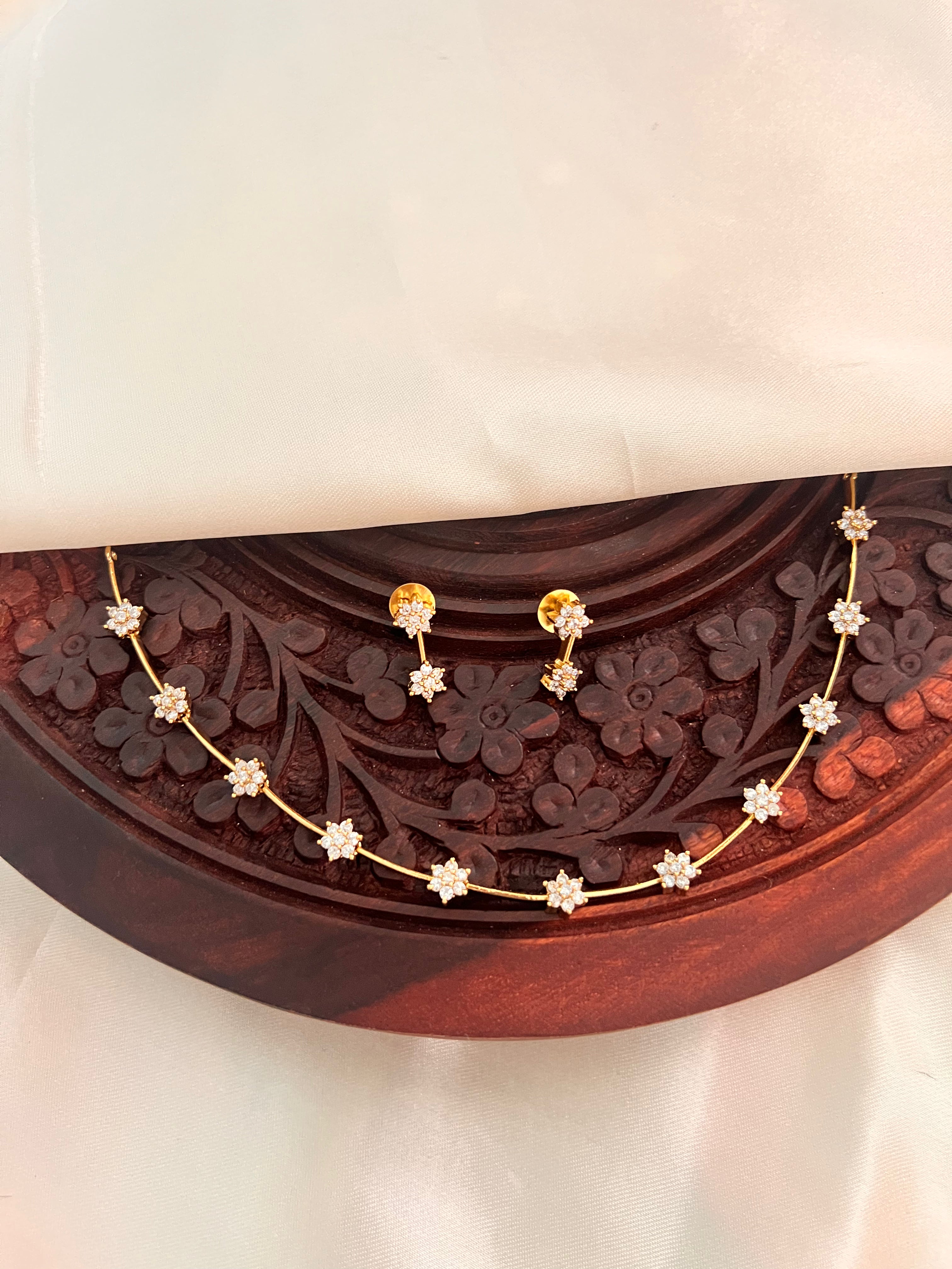 Invisible floral necklace NK2023