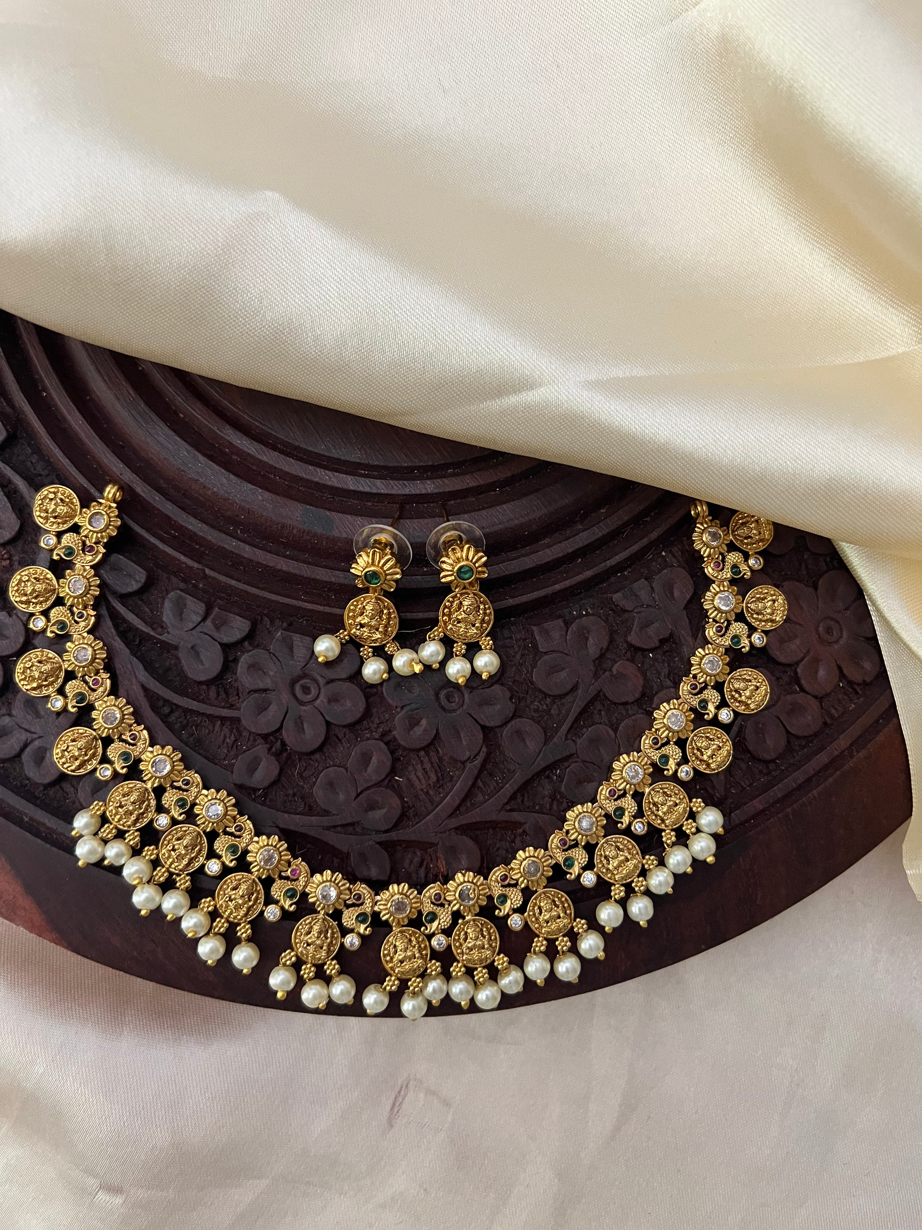 Pearl beaded necklace NK2046