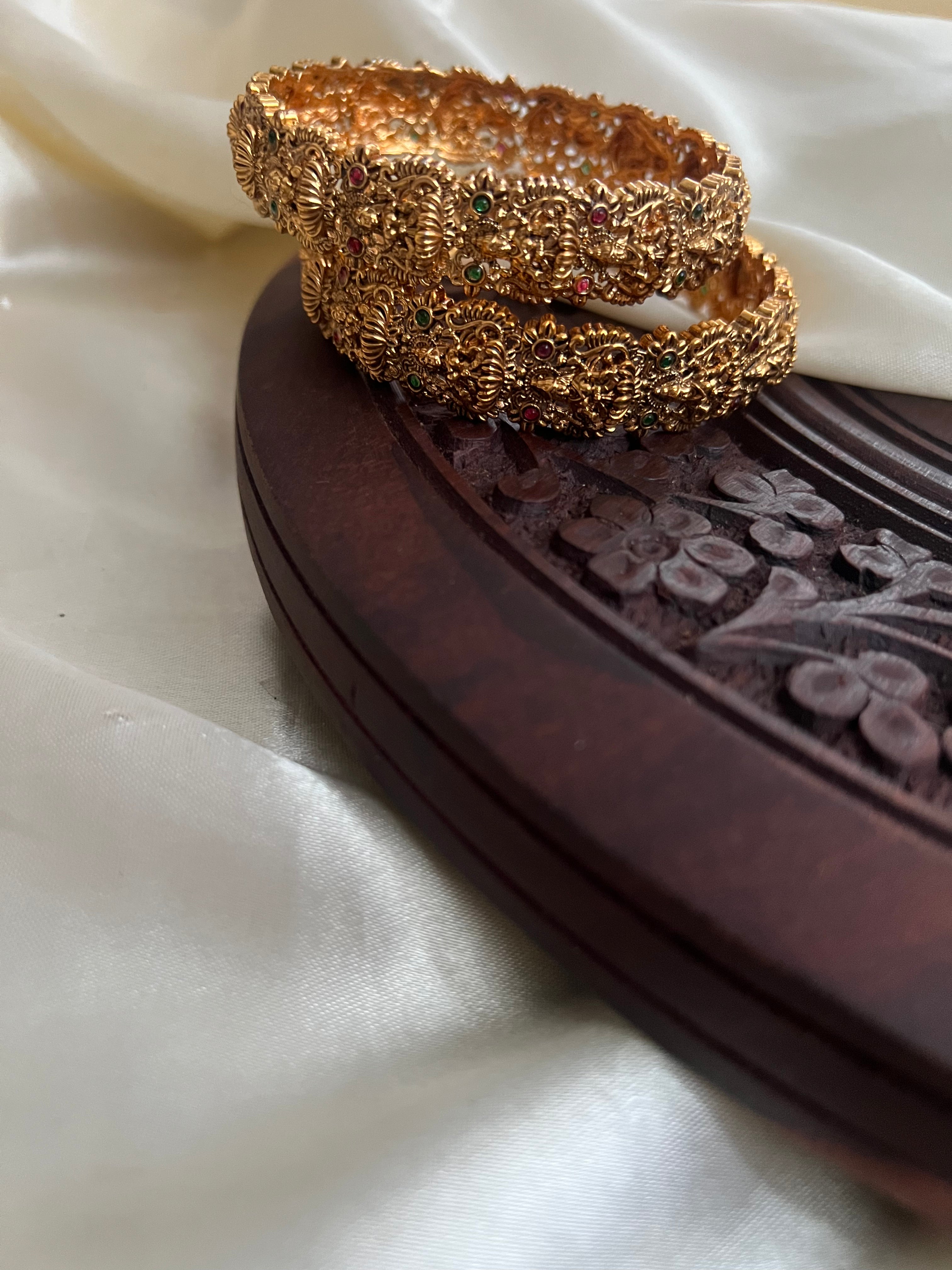 Antique Lakshmi Bangles BG1017