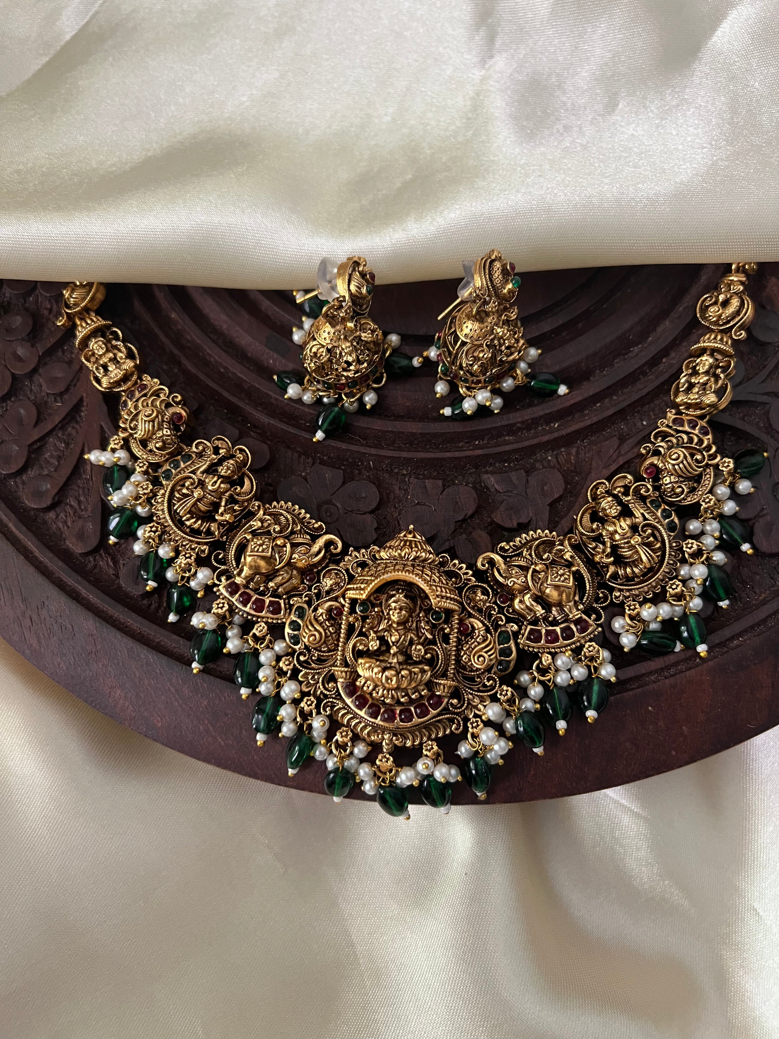 Antique necklaces NK2089