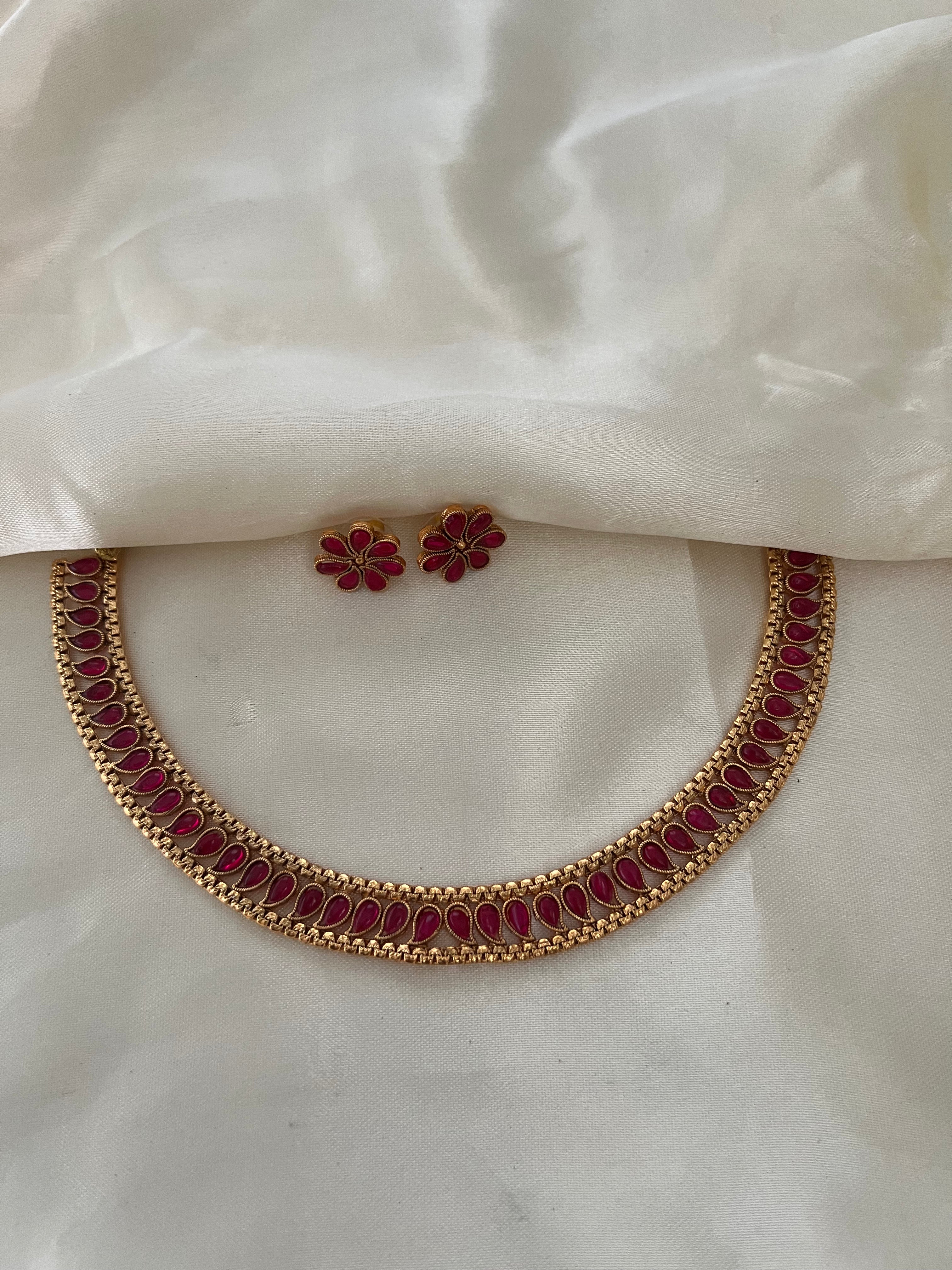 Minimal mango necklace NK1025