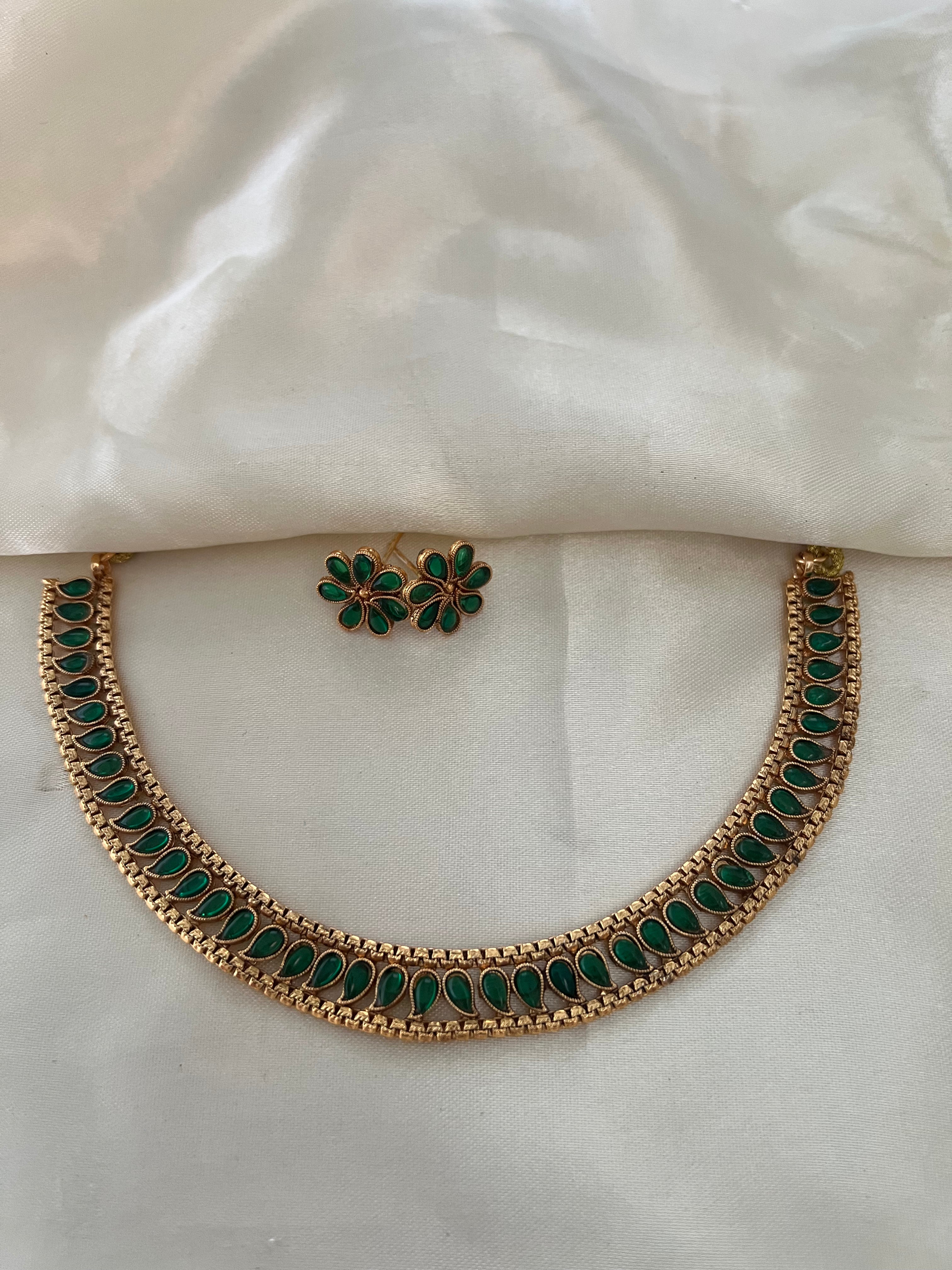 Minimal mango necklace NK1025