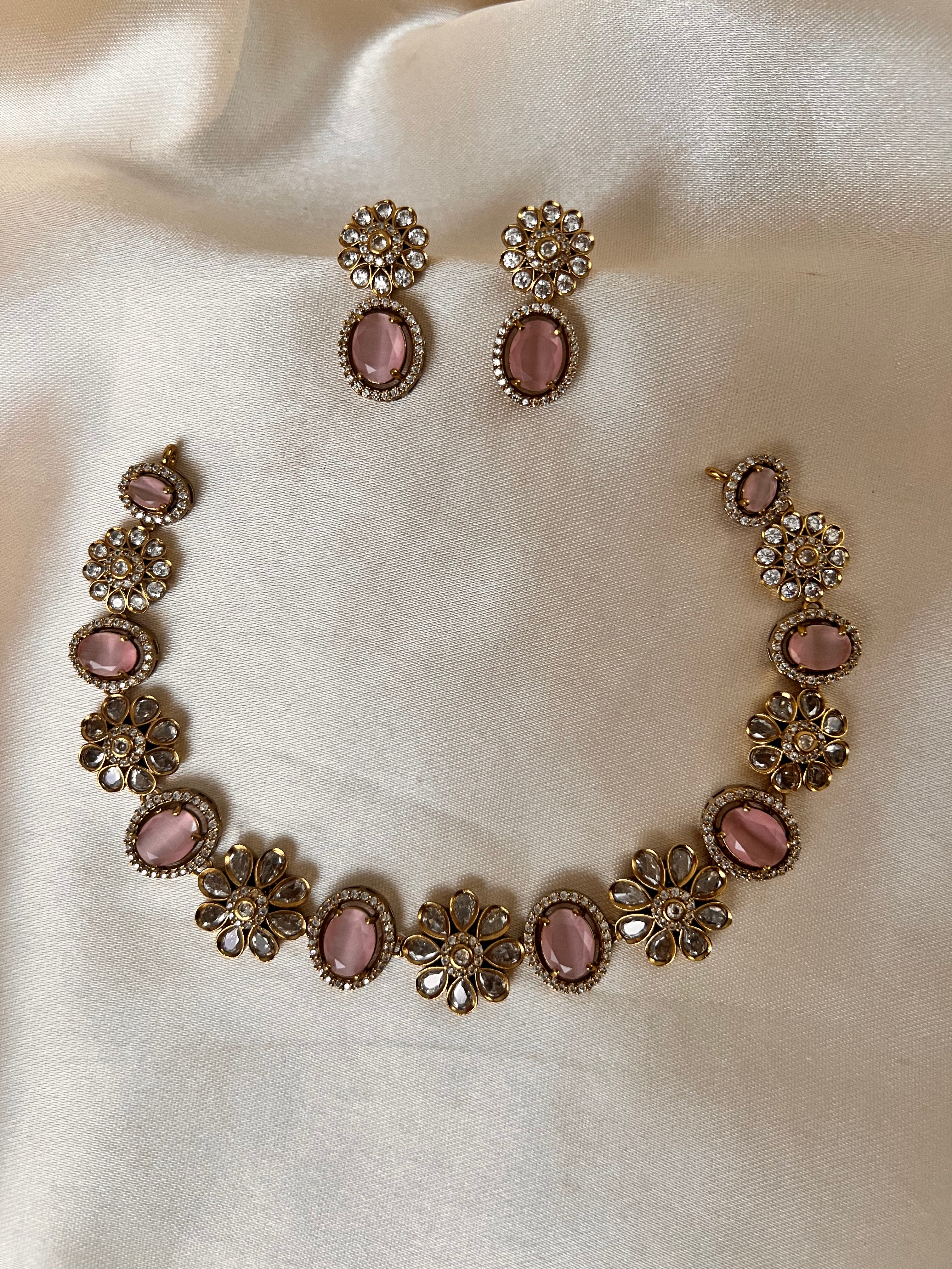 Victorian stone pink Necklace NK1040