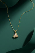 Three pearl shell pendant ATN21
