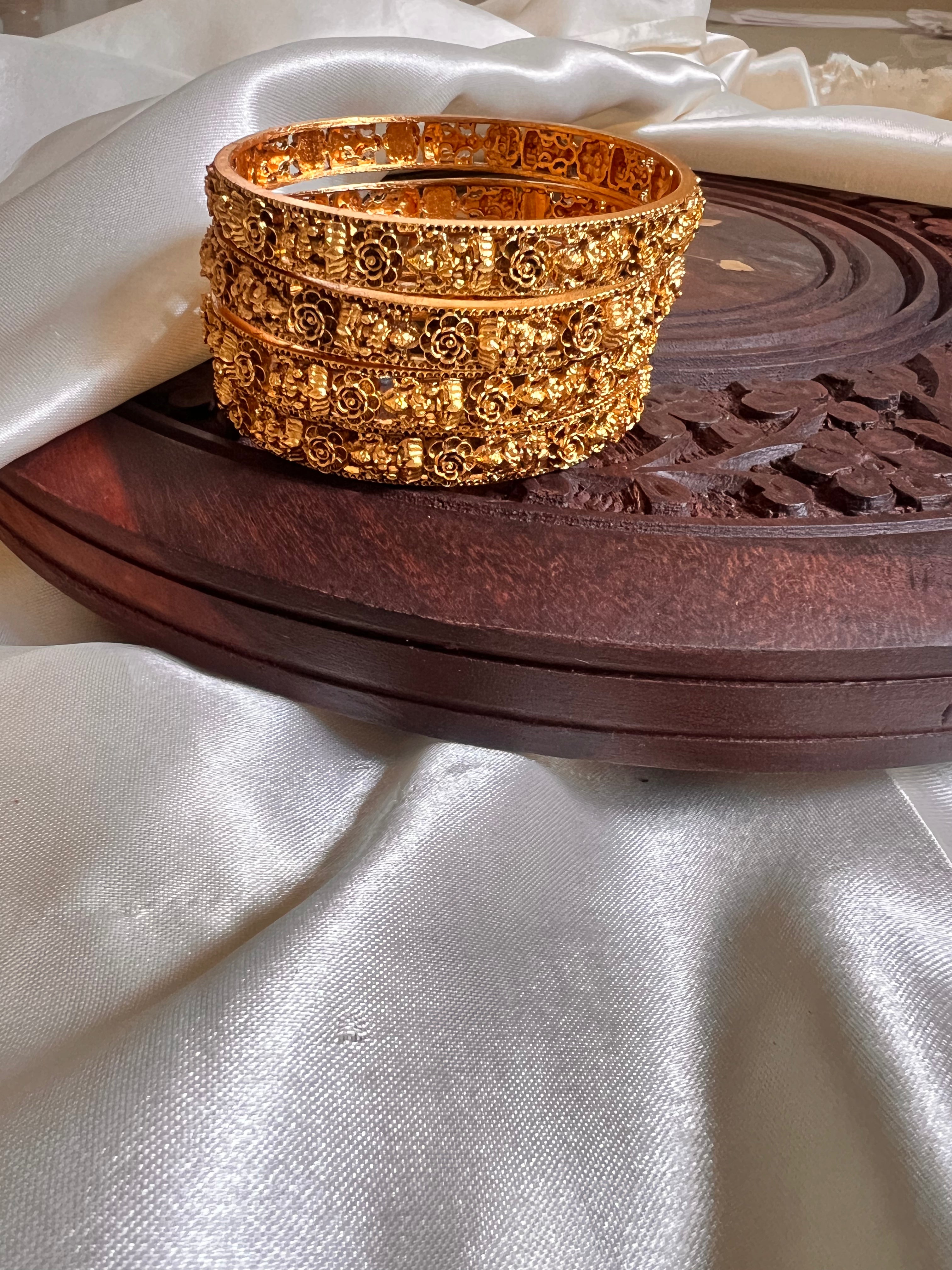 Flower Lakshmi bangle BG1013